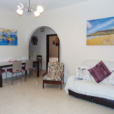 Scicluna 2 Bedroom Apartment - Bus Terminus St. Paul's Bay Exterior foto