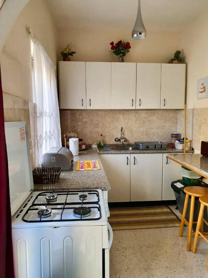 Scicluna 2 Bedroom Apartment - Bus Terminus St. Paul's Bay Exterior foto