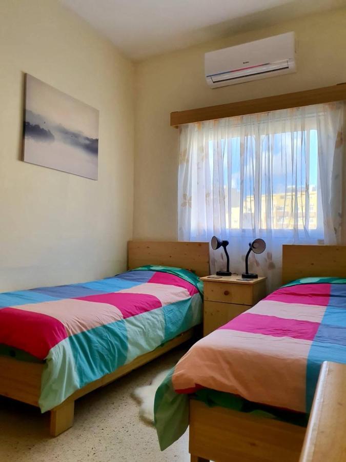 Scicluna 2 Bedroom Apartment - Bus Terminus St. Paul's Bay Exterior foto
