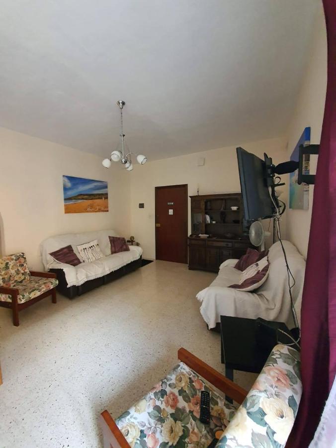 Scicluna 2 Bedroom Apartment - Bus Terminus St. Paul's Bay Exterior foto