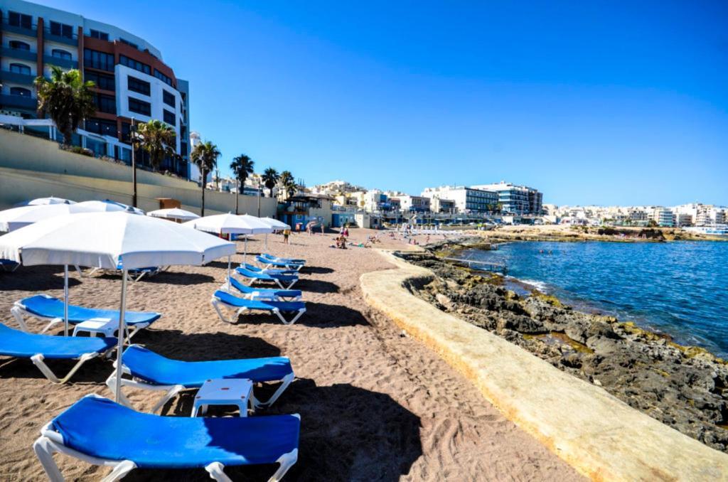 Scicluna 2 Bedroom Apartment - Bus Terminus St. Paul's Bay Exterior foto